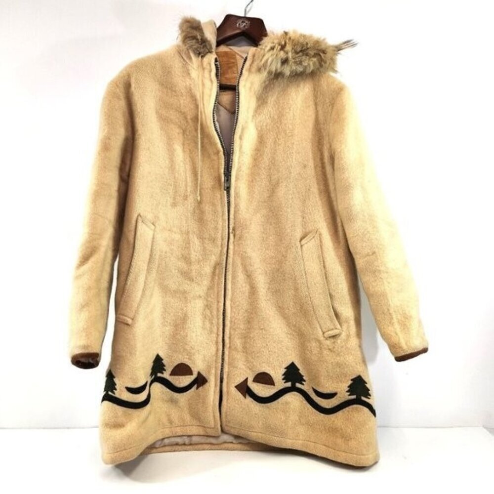 Hudson's Bay Company Northern Parks Inuit Igloo Tree Motif 1960s Wool Canada